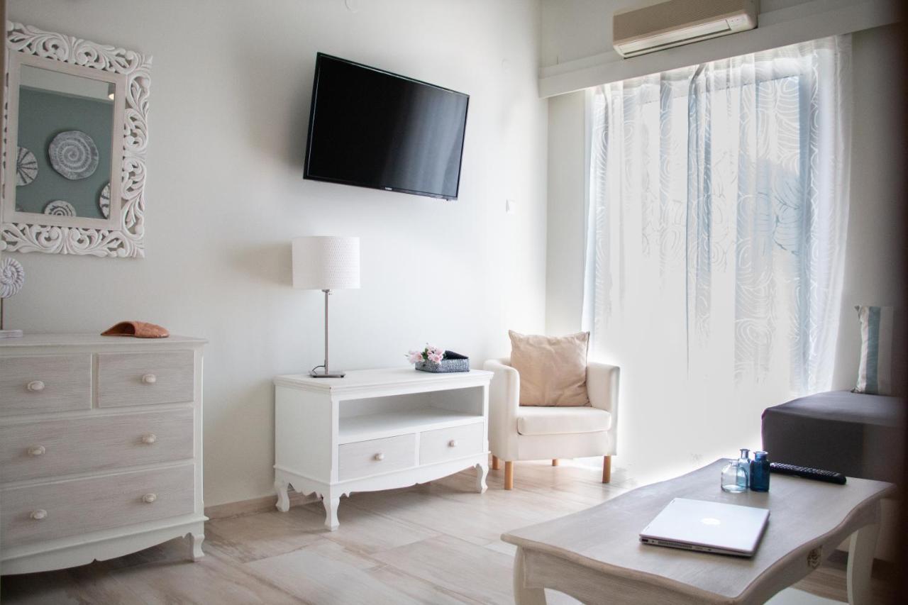 Helen Hotel Порос Экстерьер фото